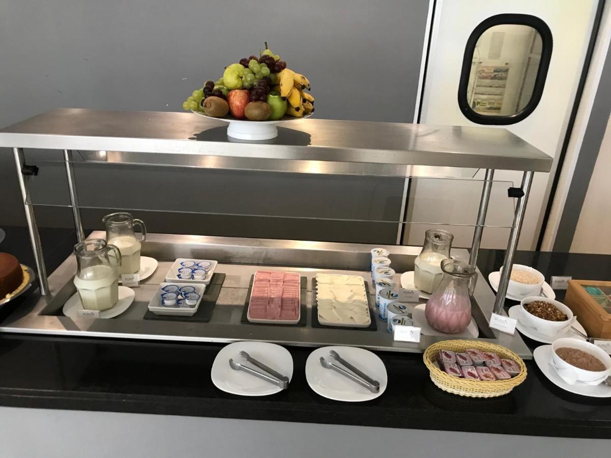 Summit Suites Hotel 平达莫尼扬加巴 外观 照片