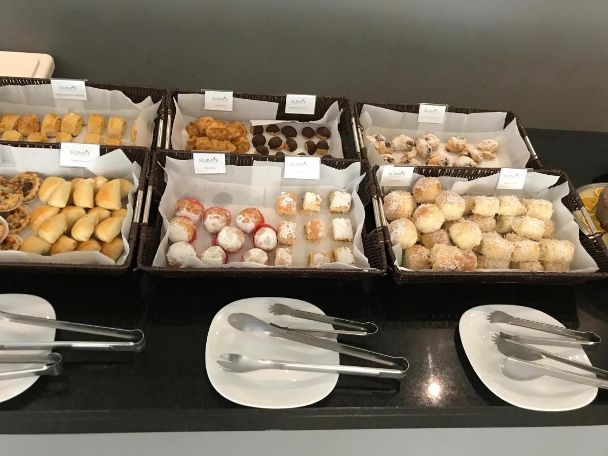 Summit Suites Hotel 平达莫尼扬加巴 外观 照片