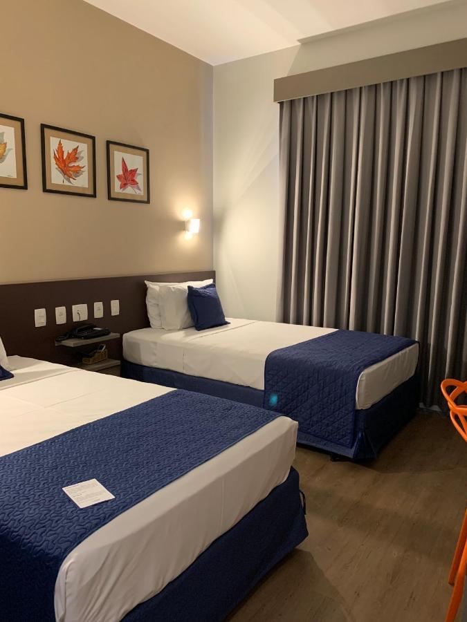 Summit Suites Hotel 平达莫尼扬加巴 外观 照片