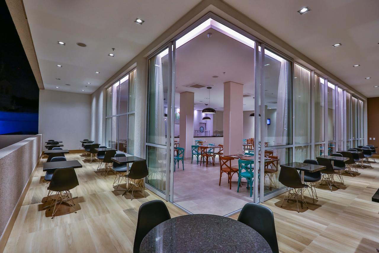 Summit Suites Hotel 平达莫尼扬加巴 外观 照片