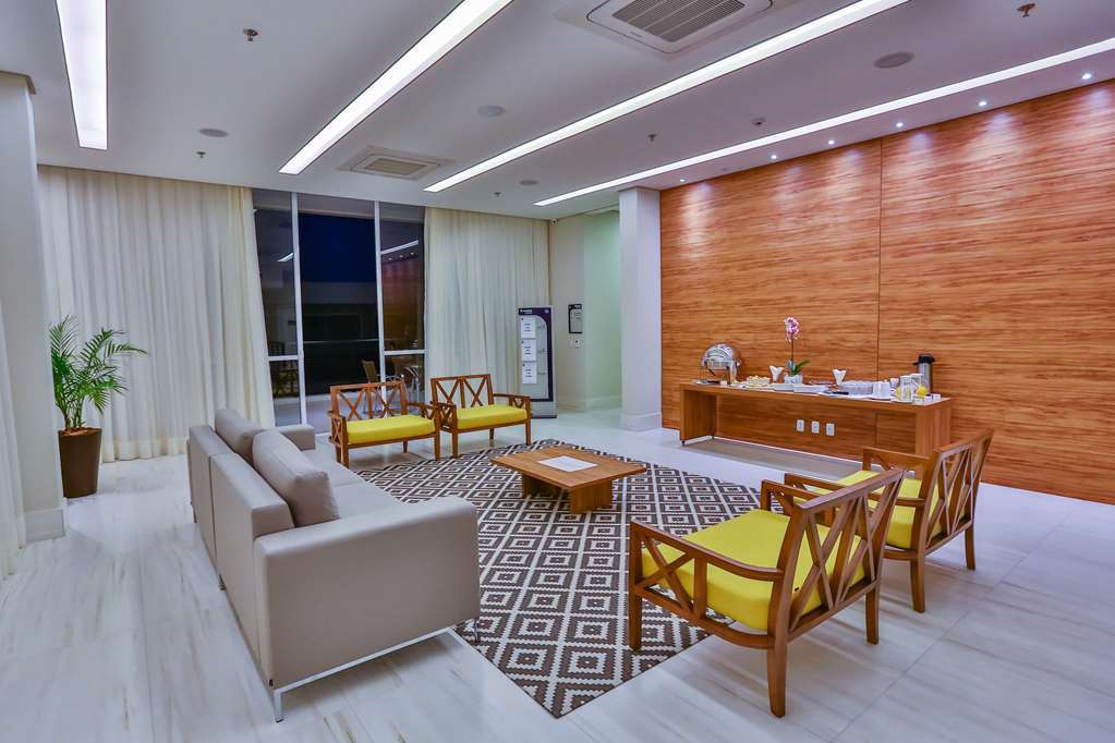 Summit Suites Hotel 平达莫尼扬加巴 外观 照片